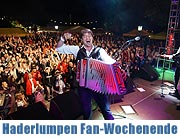 Tausende pilgern ins Tal der Volksmusik: 29. Open Air-Konzert und Fanwanderung mit "Die Zillertaler Haderlumpen" am Wochenende 12.08.-14.08.2016  (©Foto.Martin Schmitz)